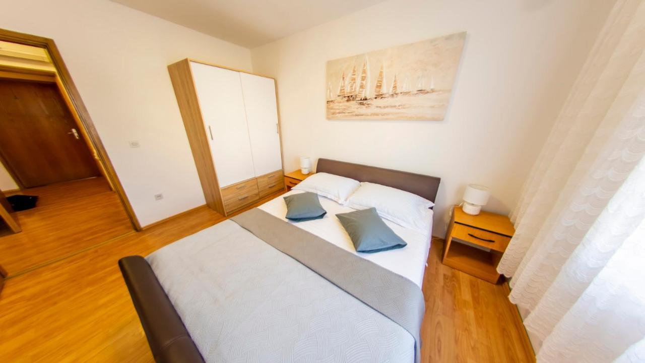 Apartments Curic Trogir Bagian luar foto