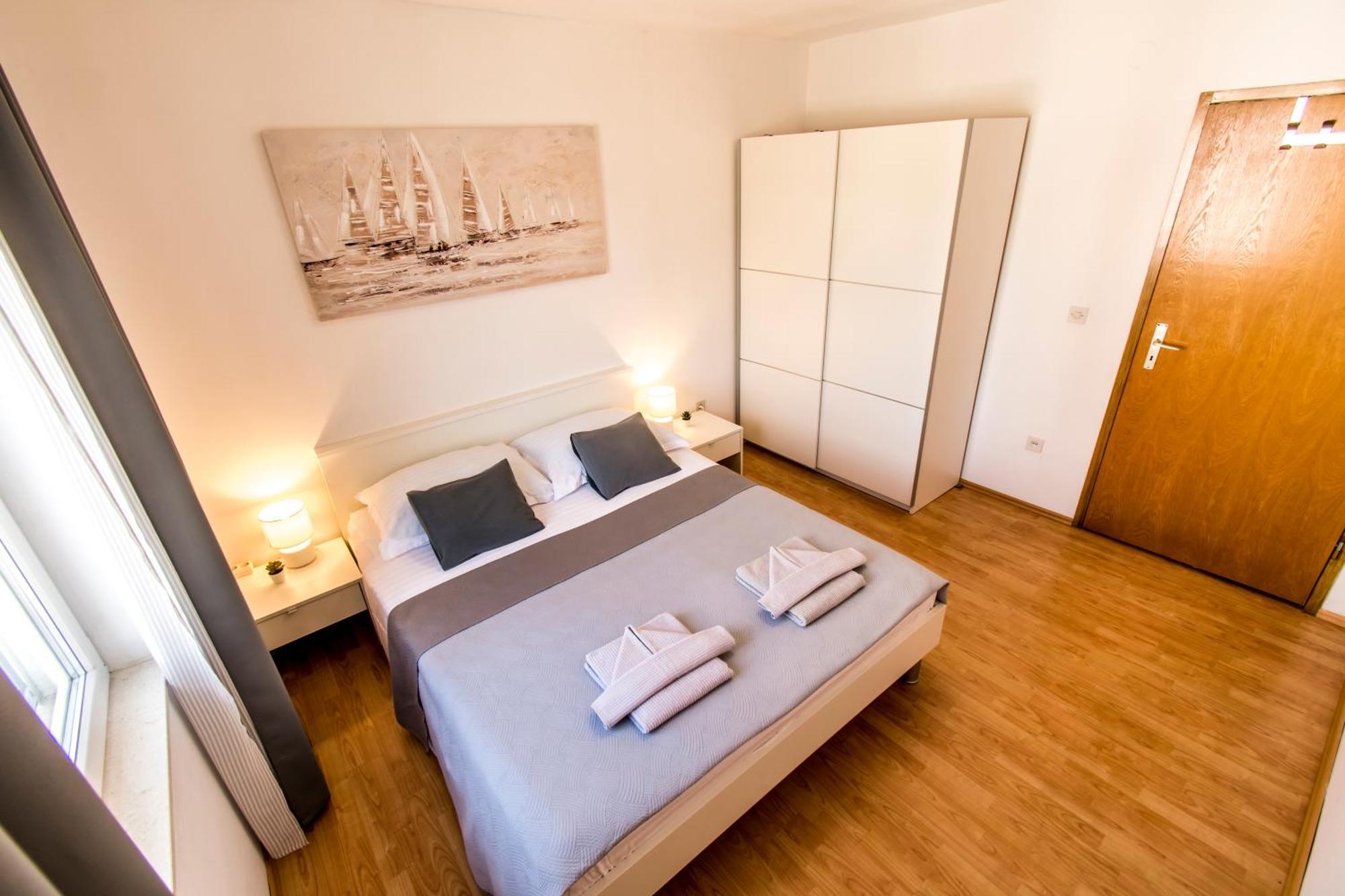 Apartments Curic Trogir Bagian luar foto